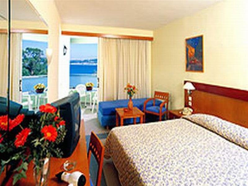 איקסיה Avra Beach Resort חדר תמונה