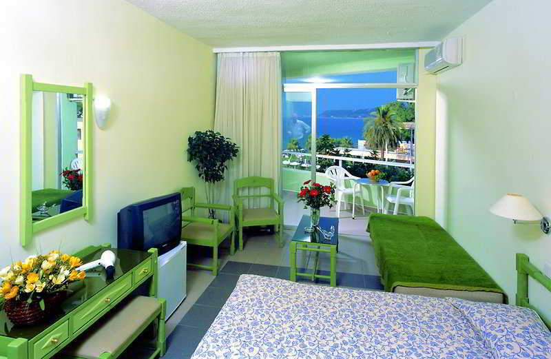 איקסיה Avra Beach Resort חדר תמונה